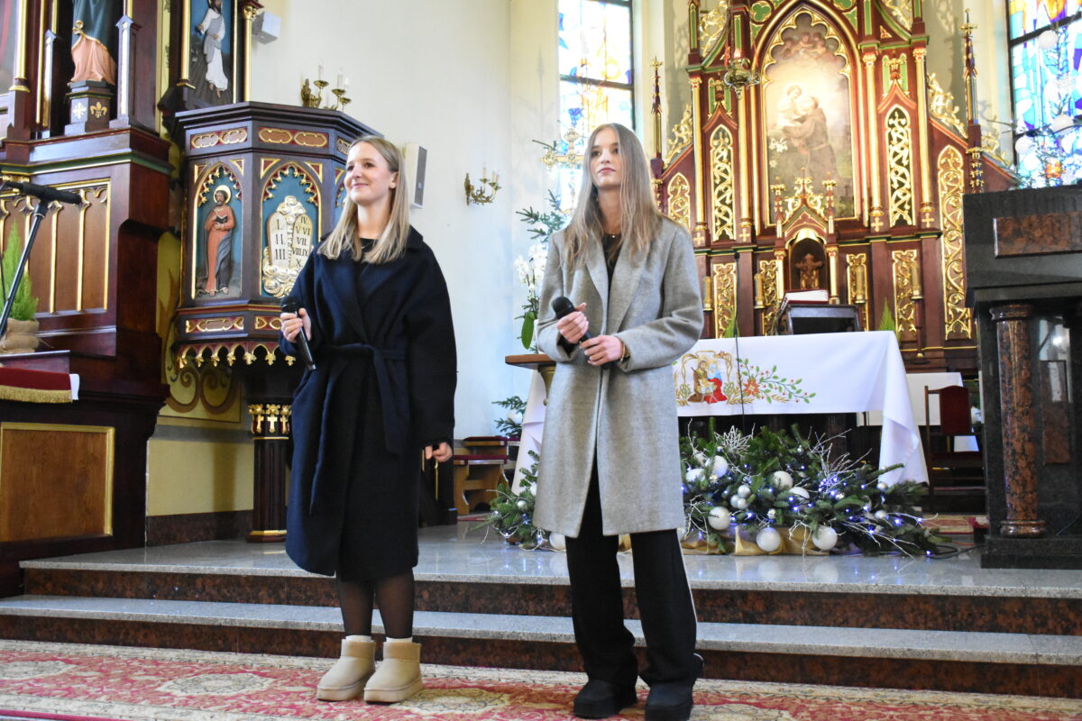 Siostry Kamila i Emilka też brały udział w koncercie