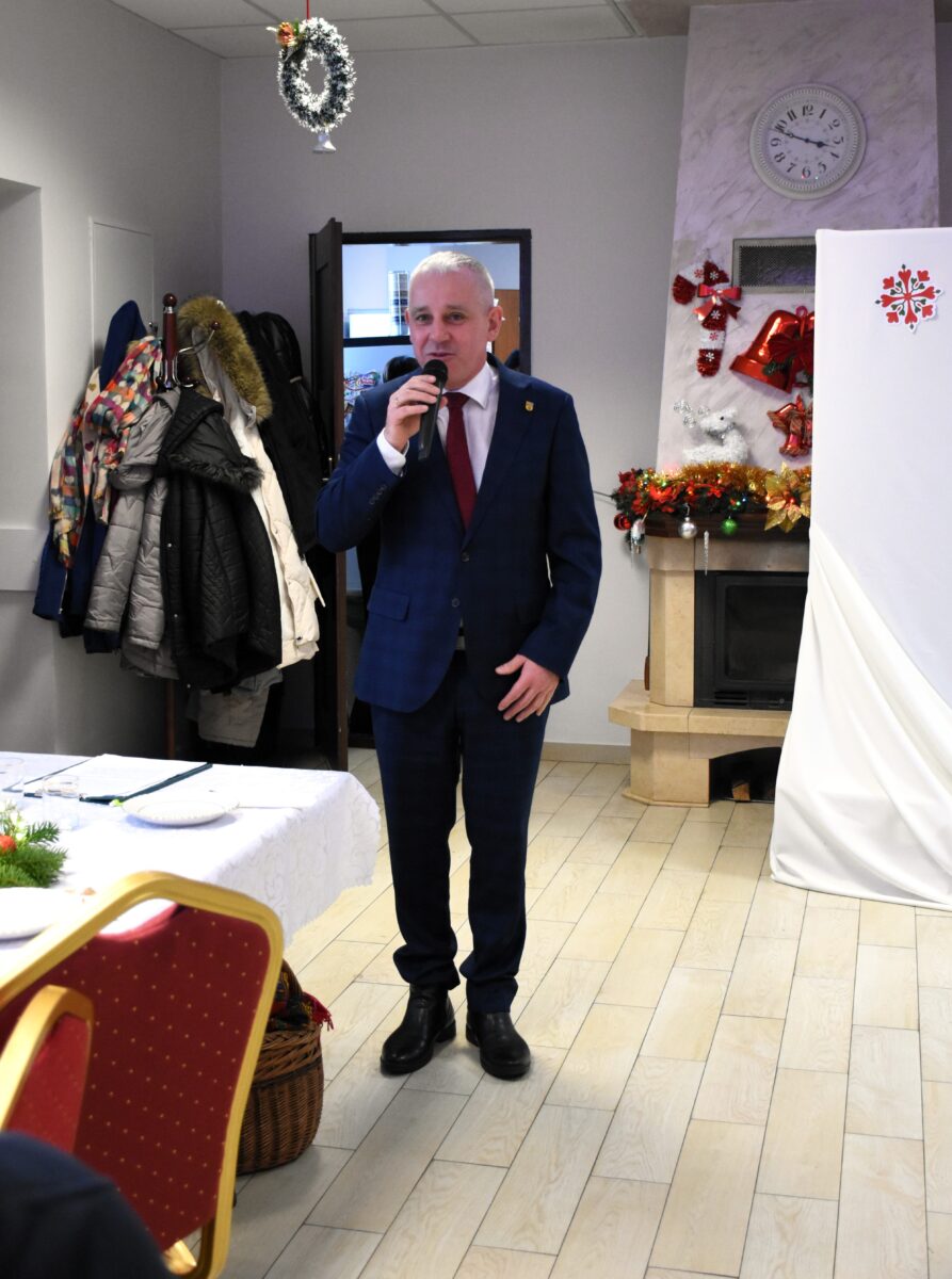 DSC_8888 Pan Wójt Tomasz życzenia składał