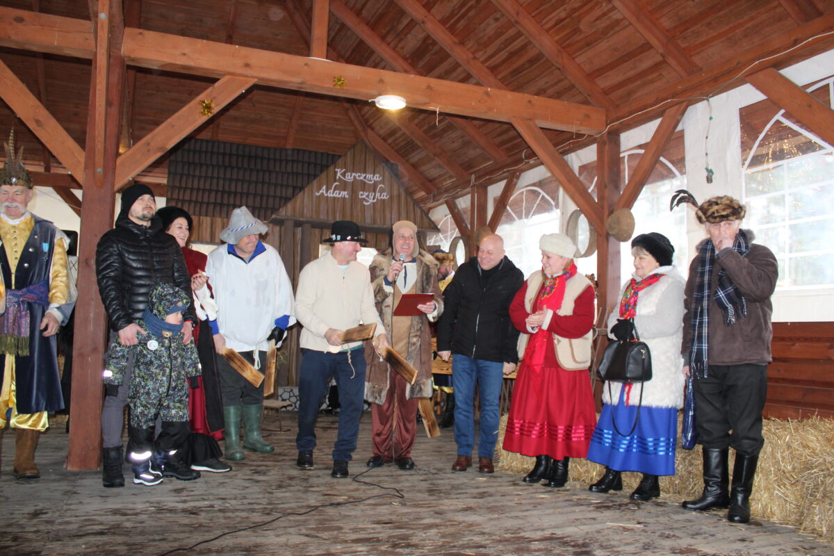 Pan Wójt Gminy Jarocin wita wszystkich na wydarzenie w wiacie tanecznej