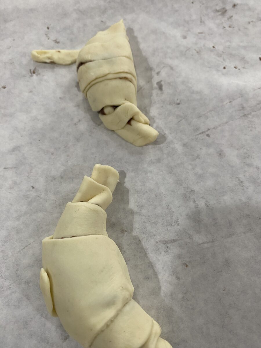 Dwa croissanty są skończone