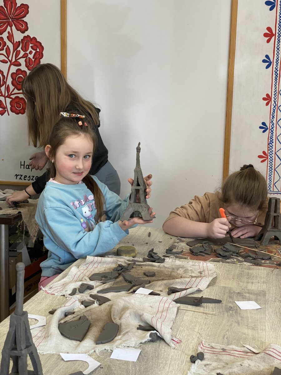 Michalina jest dumna ze swojej wieży