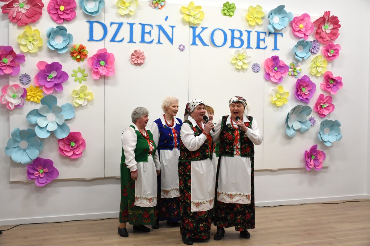 Zespół Wesołe Kumosie śpiewały